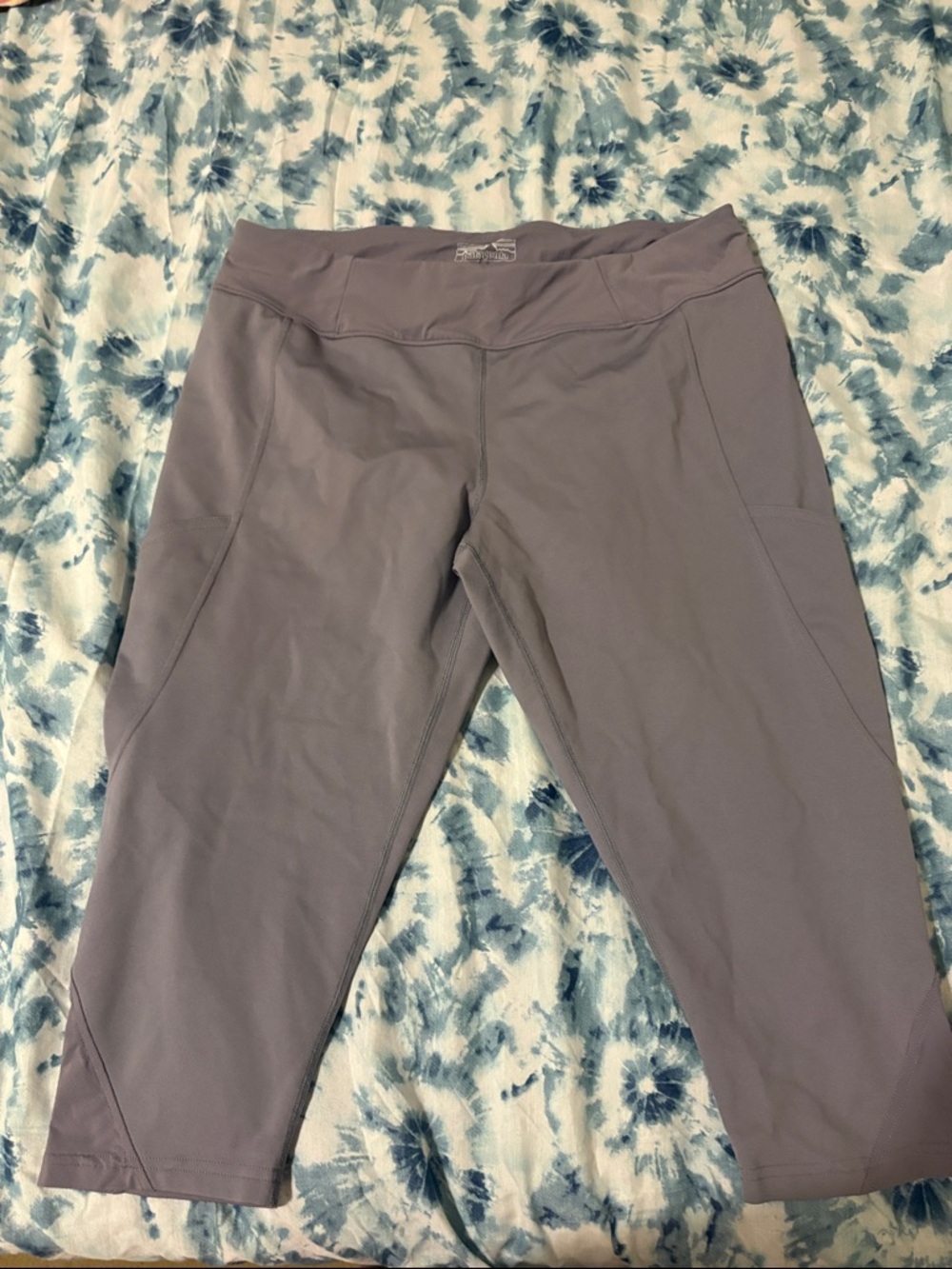 Patagonia Cropped Leggings in Lavender Gray